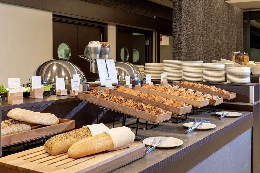 Doubletree By Hilton Milan Malpensa Solbiate Olona Hotel Ресторант снимка